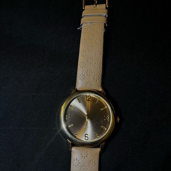 Flower Watch - Picture 2 of 3